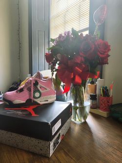 Jordan 4 size 7