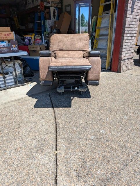 Very Nice Reclining Chair