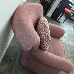 Armchair (Pink)