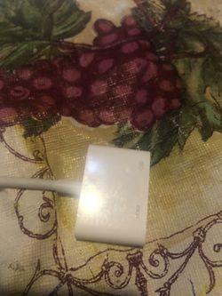 HDMI to Lighting Cable adopter IPhone IPad