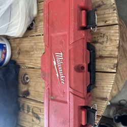 Milwaukee Knock Out Set (ratchet)