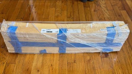 Luröy Slatted Wood Bed Base, Queen