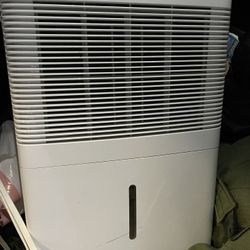Dehumidifier 