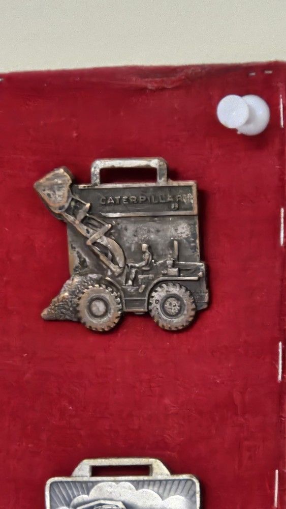 Caterpillar Cat 992 944 966 945 Wheel Loader Pocket Watch Fob Advertising FOLEY MACHINERY COMPNAY Manufactured by Leavens Manufacturing Co