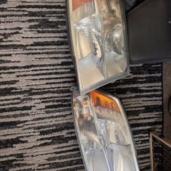 2014  Dodge Ram Headlight Assembly 