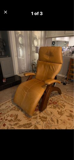 Beautiful leather zero gravity chair