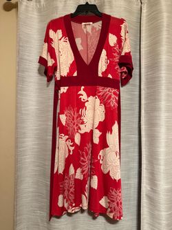 Red Floral V-Neck Midi Dress