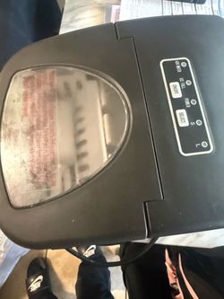 Ice maker