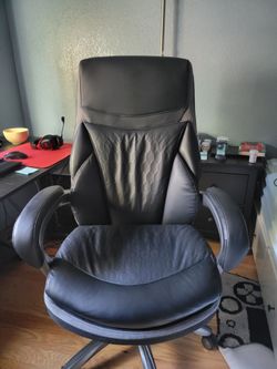 Shaquille O'Neal Maximos Big & Tall Ergonomic Vegan Leather High-Back Executive Office Chair