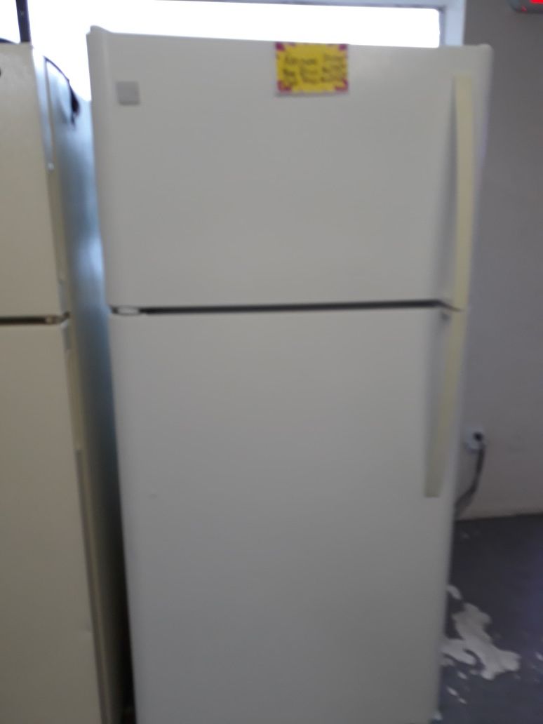 WHITE KENMORE FRIDGE- GLASS SHELVES