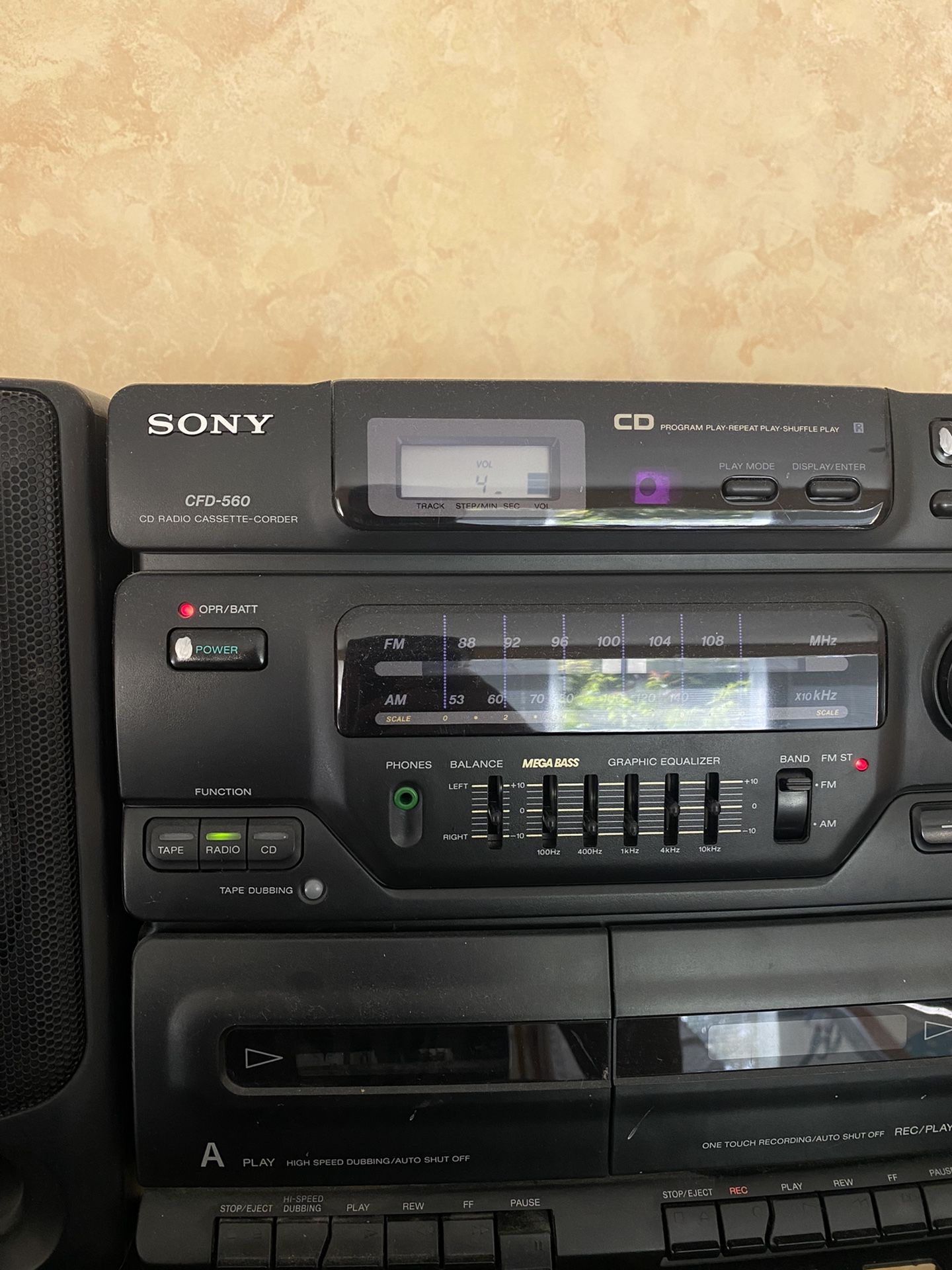Sony CFD560 CD Radio CassetteCorder for Sale in Pompano Beach, FL