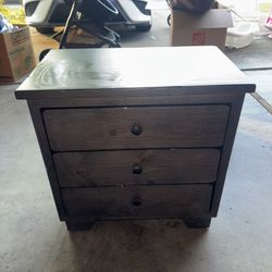 Nightstand 