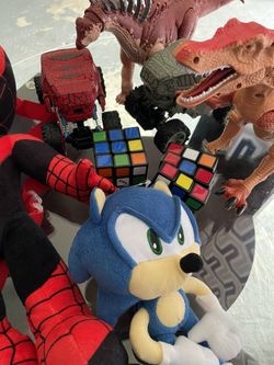 Dinosaurs, SpiderMan  Bag pack, Sonic Keychain 