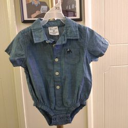 Baby Bum Denim Collard Shirt Bodysuit Onsie
Short Sleeve Blue Button Up - Size 9M 