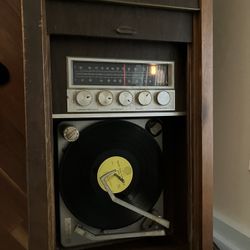 Magnavox Vintage Record Player Console