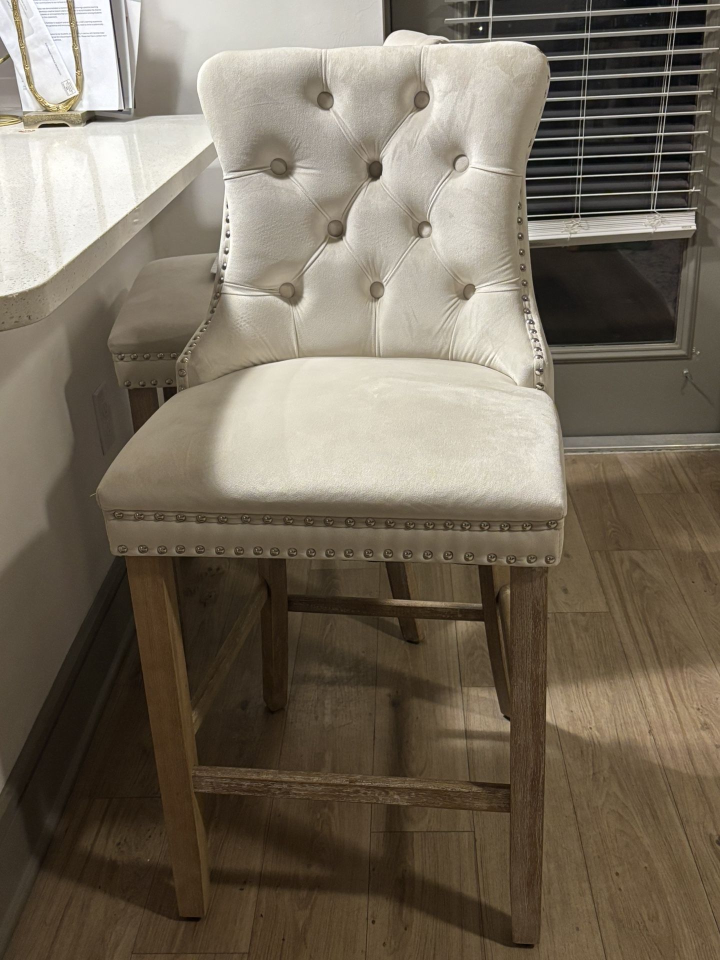 2 Bar Stools 
