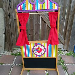 Puppet Deluxe Theater