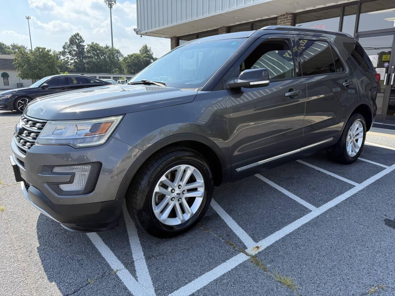 2017 Ford Explorer