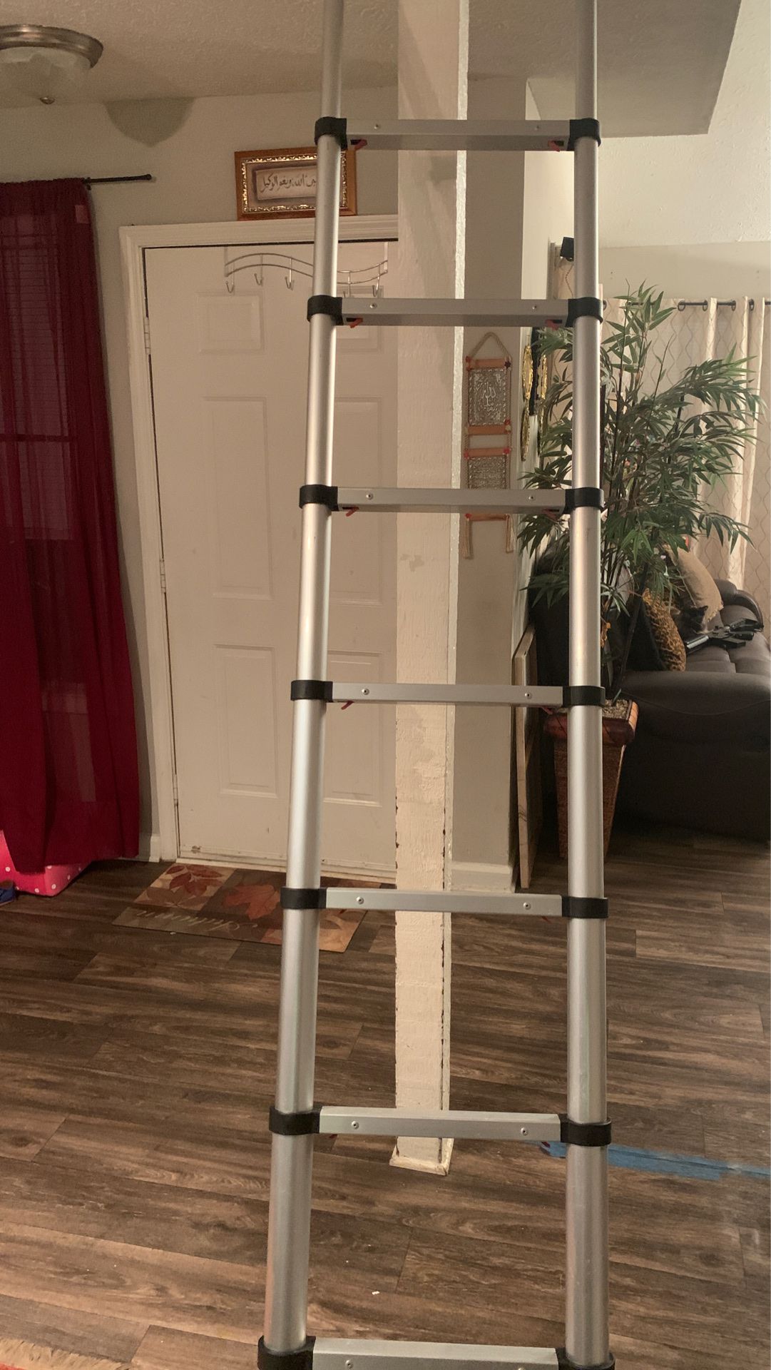12.5 ft Extension Telescoping Aluminum Ladder