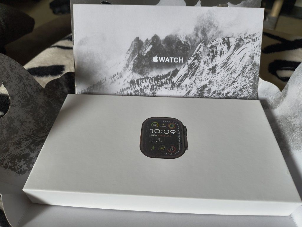 Ultra 2 Titanium Case Green Ocean Band 49mm