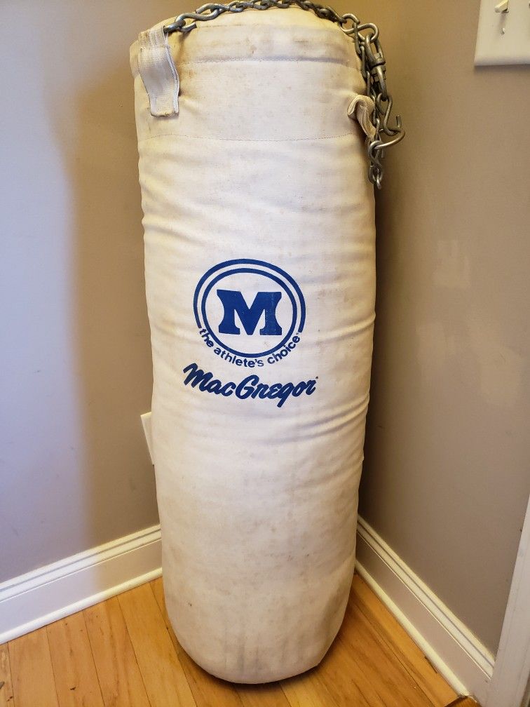 McGregor punching bag, In good condition