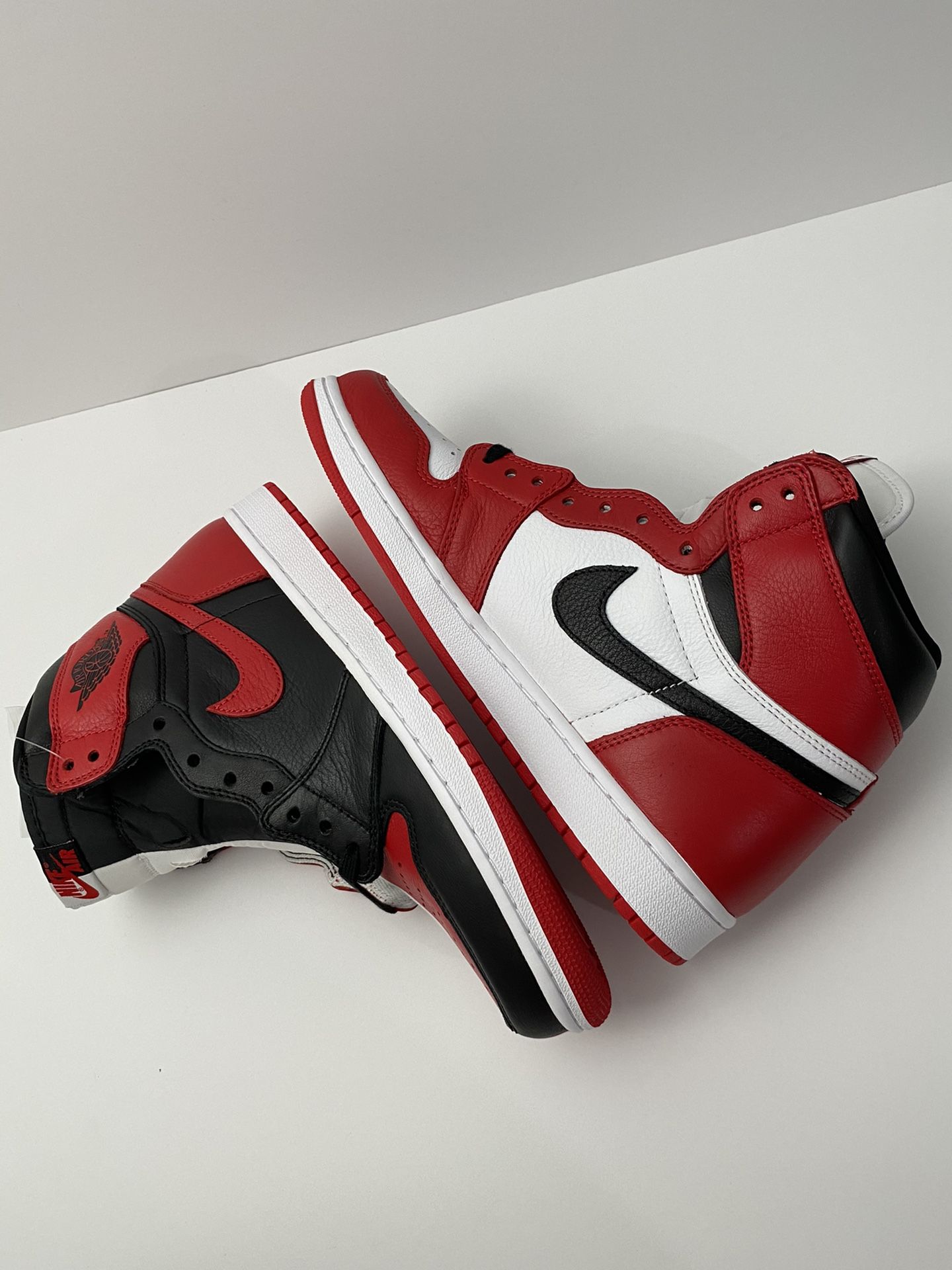 DS Jordan 1 ‘homage to home’