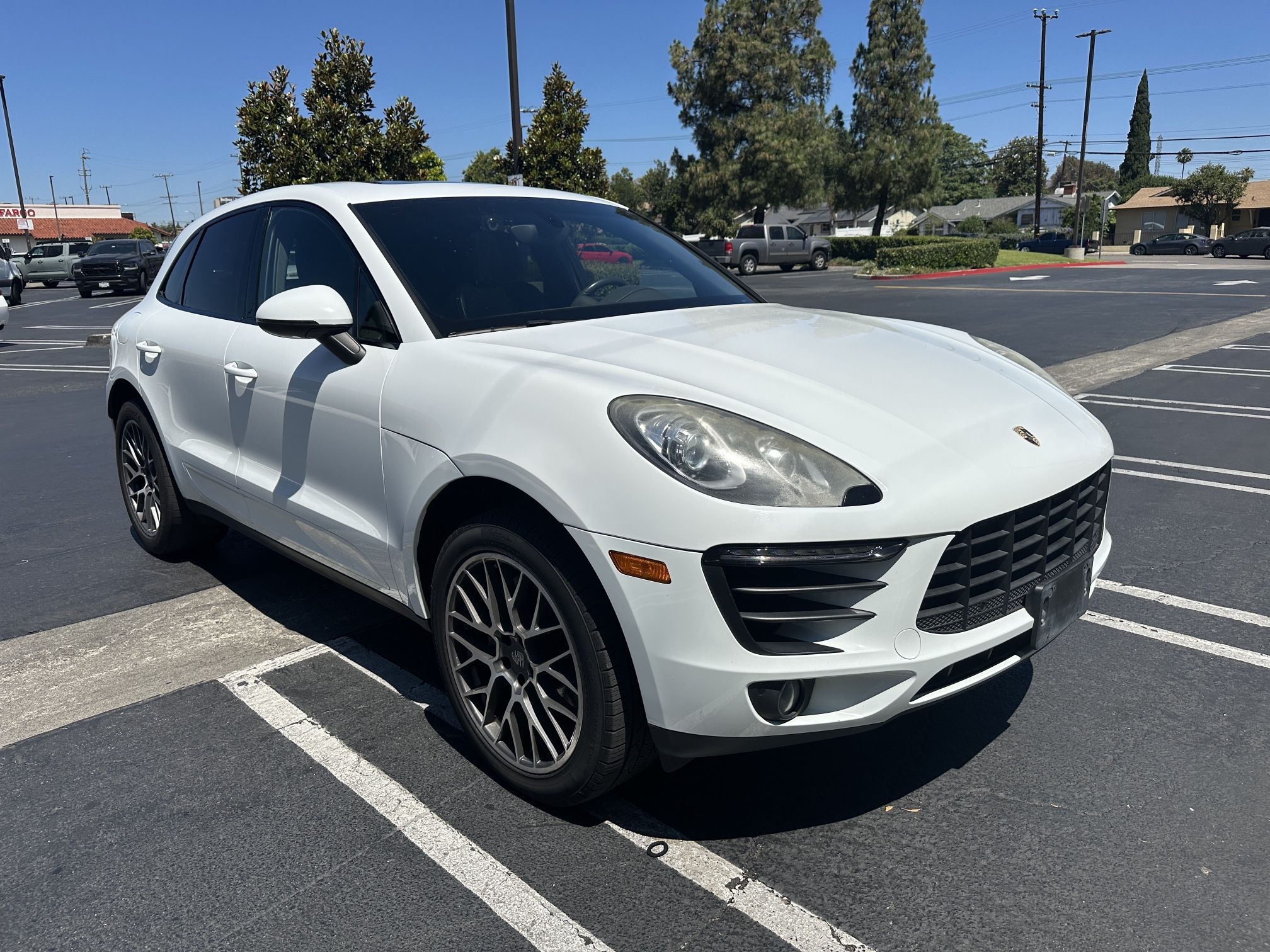 2016 Porsche Macan