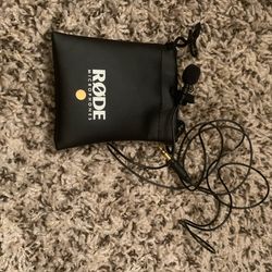 RODE - Lavalier Professional Mic With Bag