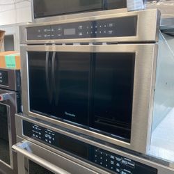 Thermador 24” microwave drawer