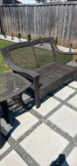 Heavy duty wicker patio set