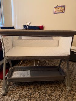 Baby Bedside Sleeper Bassinet