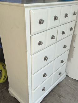 Dresser Set