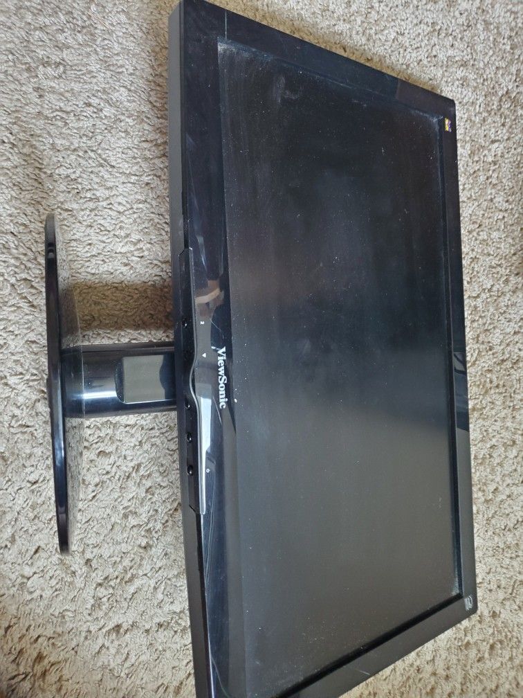 COMPUTER MONITOR