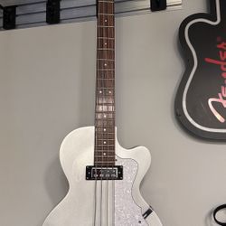 Hofner Beatles Club Bass Pearl White