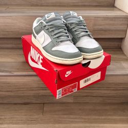 Nike Dunk Low Size 10 Mens