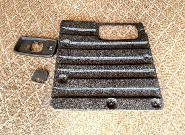 CHEVY EXPRESS GMC SAVANA CARGO VAN DOOR PANELS REAR & RH PANEL SET