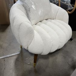  Accent Chair, Modern Barrel Chair with Solid Wood Legs, Cozy Single Sofa Chair, Upholstered Armchair for Makeup Vanity, Living Room, Beige