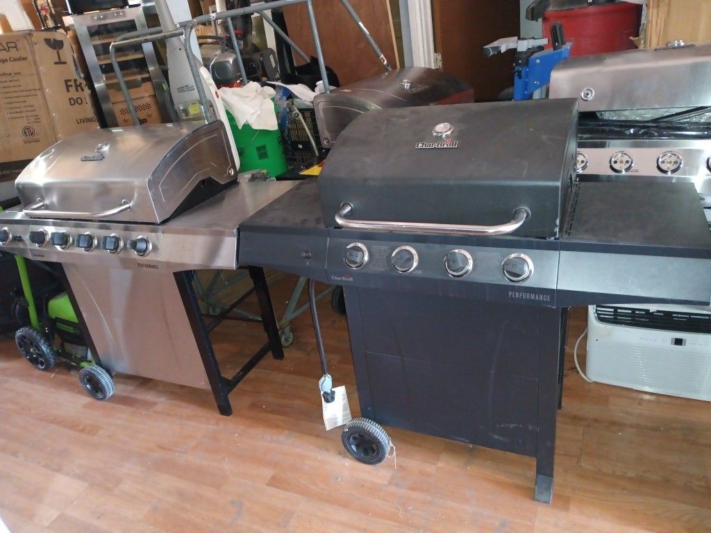 Brand New Charbroil BBQ Grill