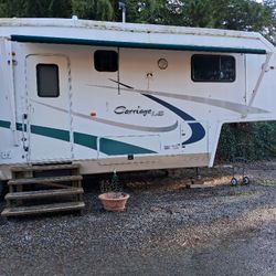 5th Wheel 2002 Carriage LS36 Ft