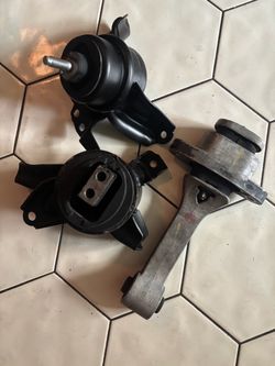 Kia Engine mount Kit
