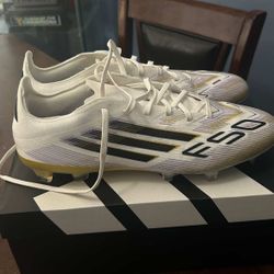 ROAD TO GLORY F50-MEN SIZE 9.5 PROS