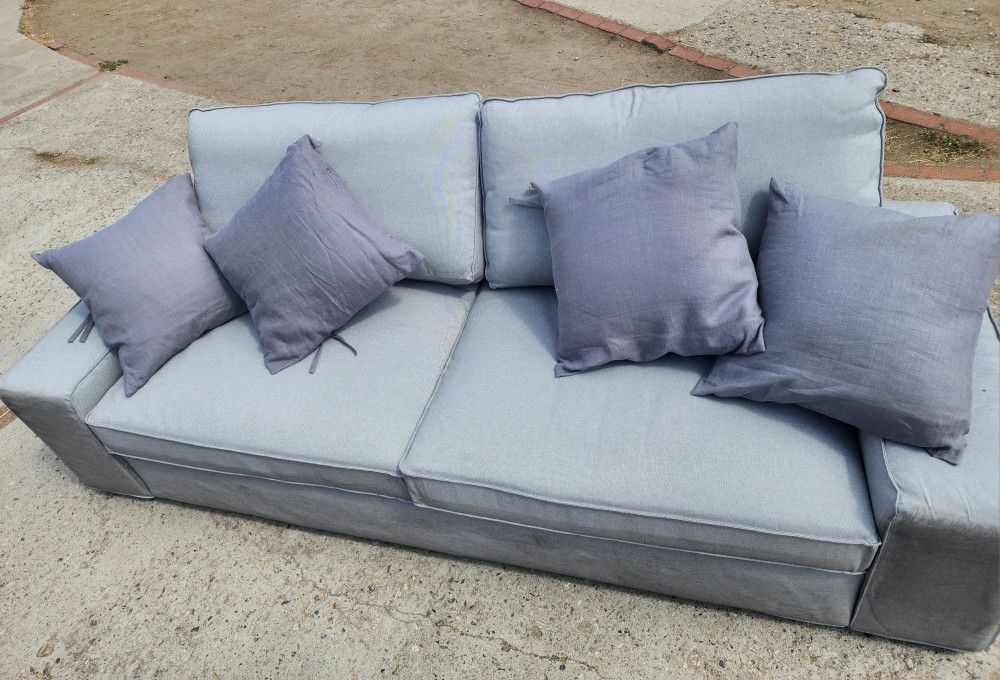 Ikea Light Grey Sofa Couch With Pillows 90x35x34" LIKE NEW CONDITION 