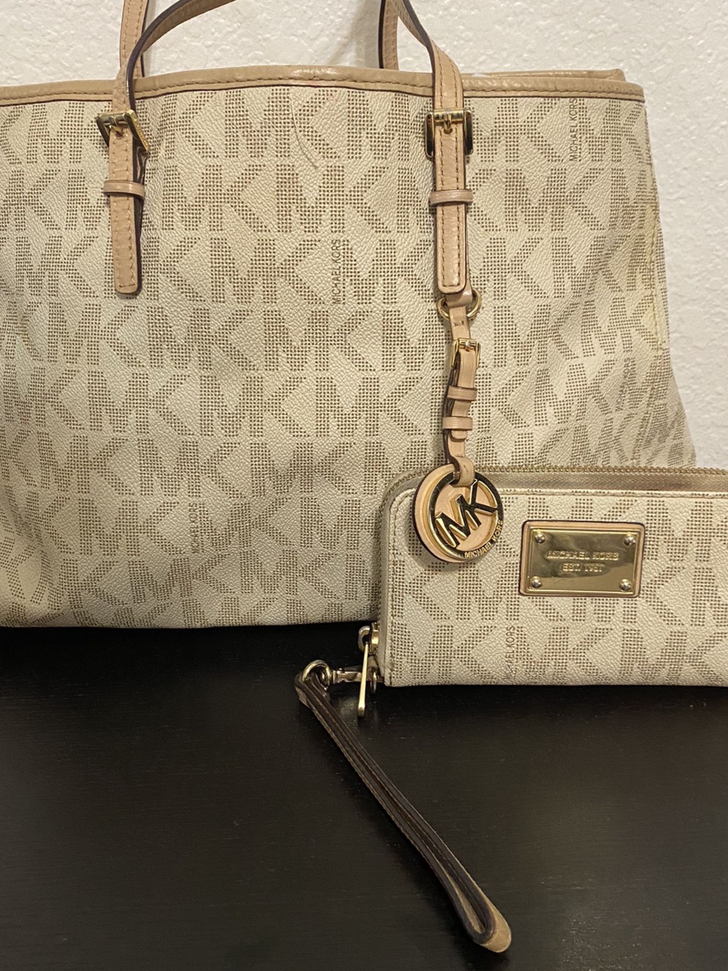 Cartera / Bolso Michael Kors. Est.1981