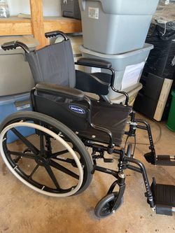 Small wheel chair