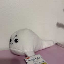 Cute Seal Plush (Daiso) – New w/ Tag 🦭