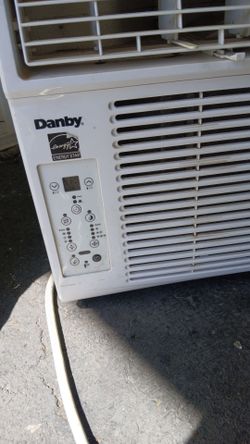 Danby Window A/C Used