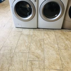 LG Washer And Dryer Set
