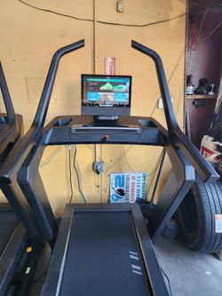 Nordictrack X16 Treadmill Incline Trainer - 40% incline