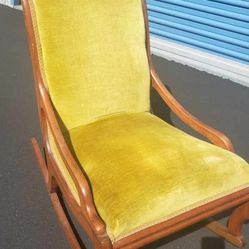 🗝Vintage Velvet Rocking Chair
