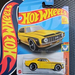 Hot Wheels Mainline 1969 Copo Camaro